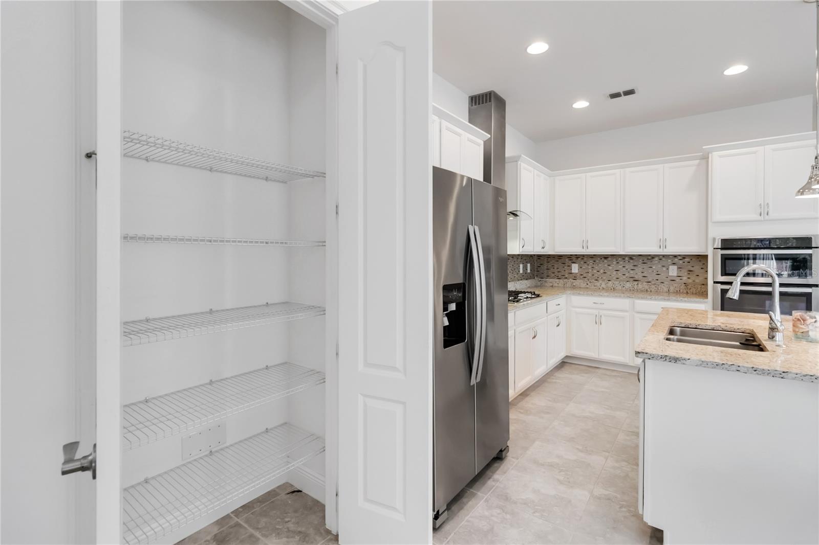 Image 21 of 73 For 5009 Fountainwood Drive