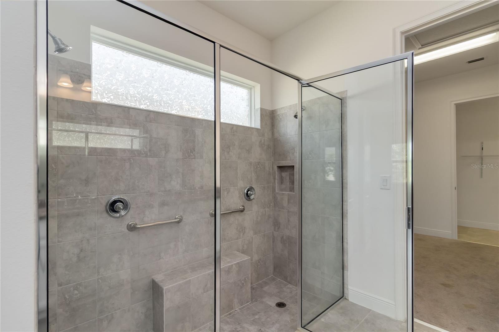 Image 27 of 73 For 5009 Fountainwood Drive