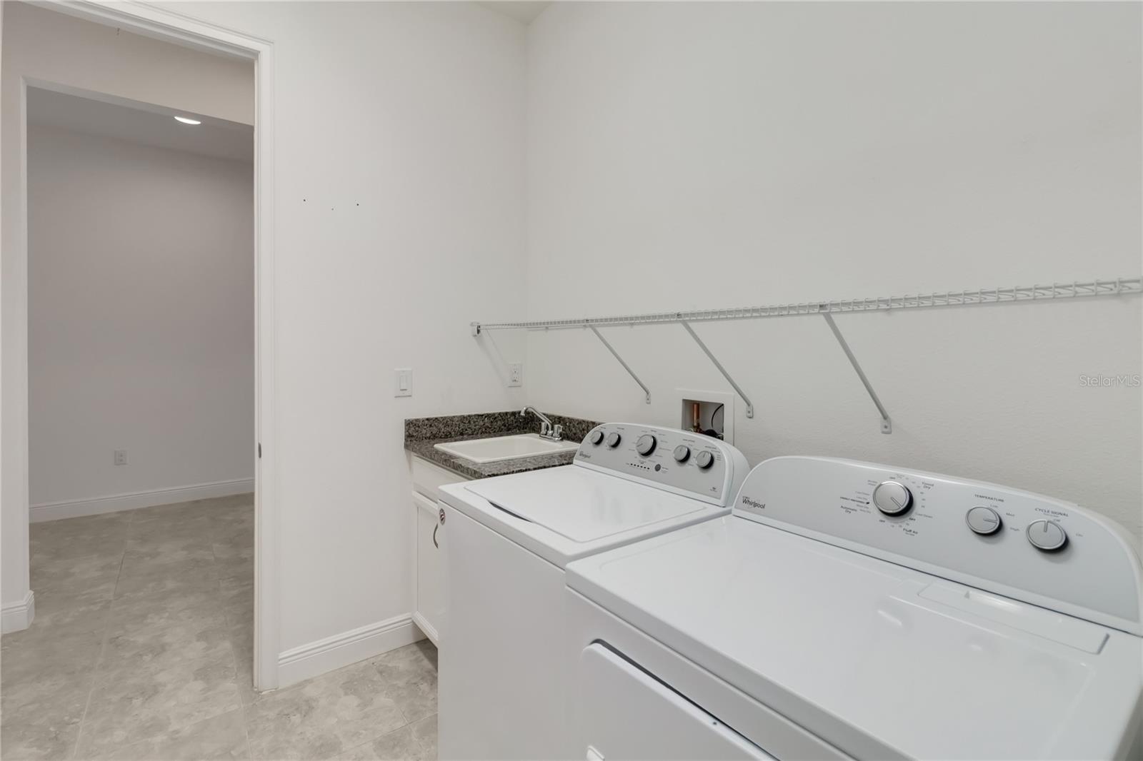 Image 36 of 73 For 5009 Fountainwood Drive