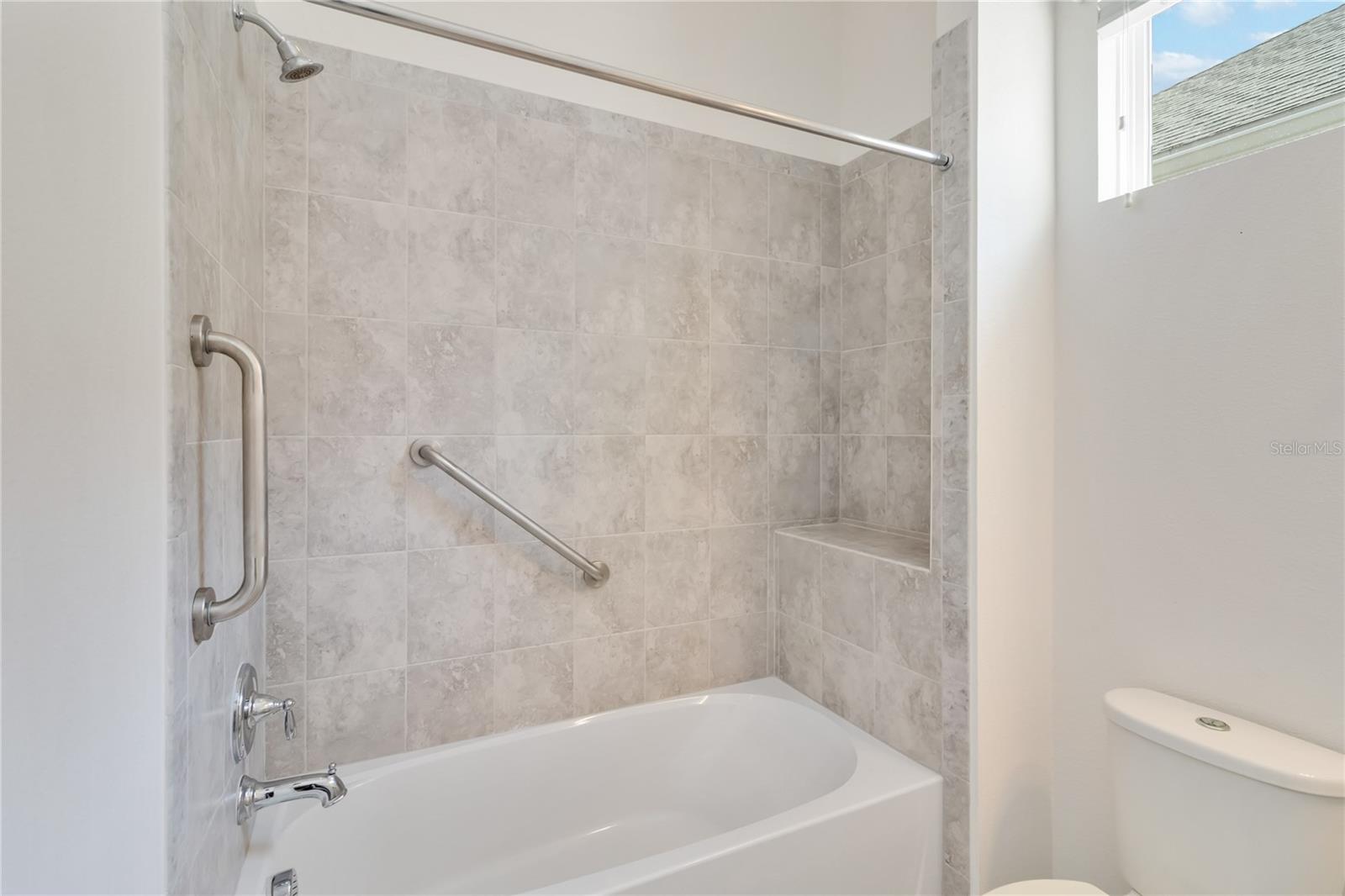 Image 39 of 73 For 5009 Fountainwood Drive