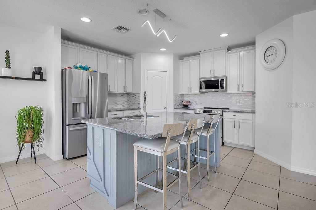 Image 15 of 38 For 3400 Mt Vernon Way