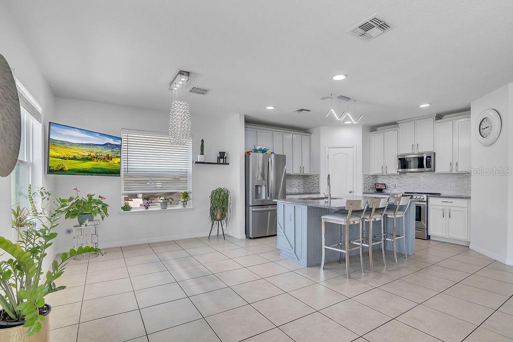 Image 8 of 38 For 3400 Mt Vernon Way