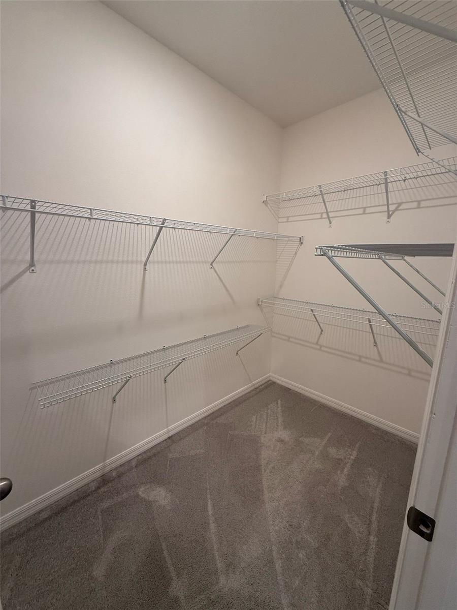 Image 6 of 18 For 776 Richmond Estate Avenue