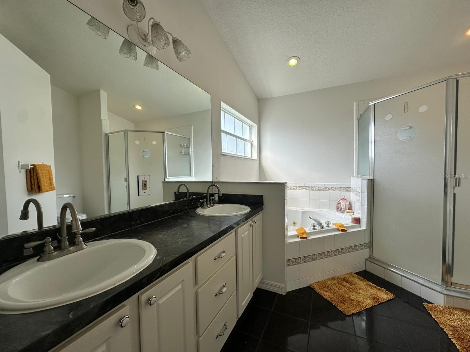 Image 29 of 40 For 2410 Sweetwater Boulevard