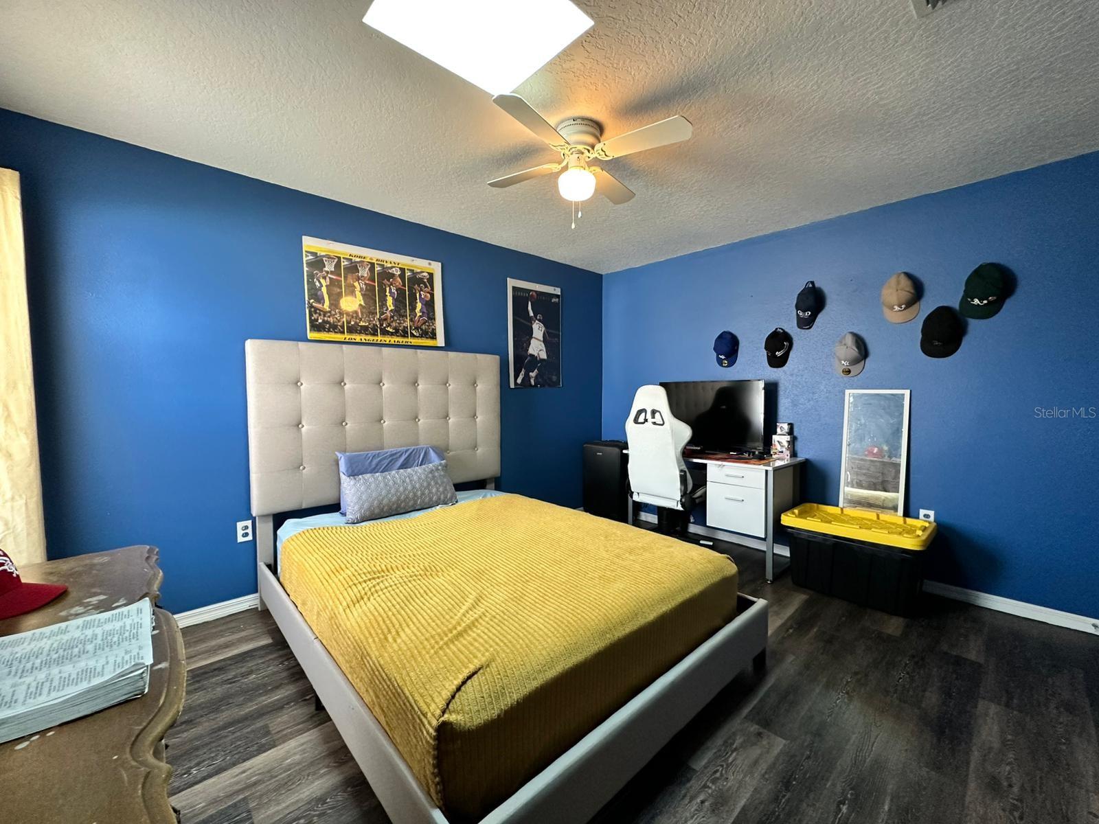 Image 30 of 40 For 2410 Sweetwater Boulevard