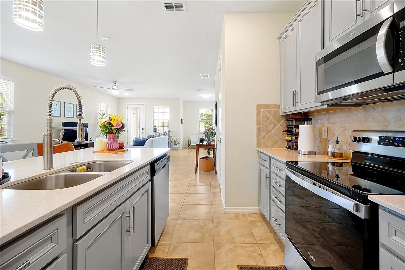 Image 10 of 69 For 14389 Lanikai Beach Drive