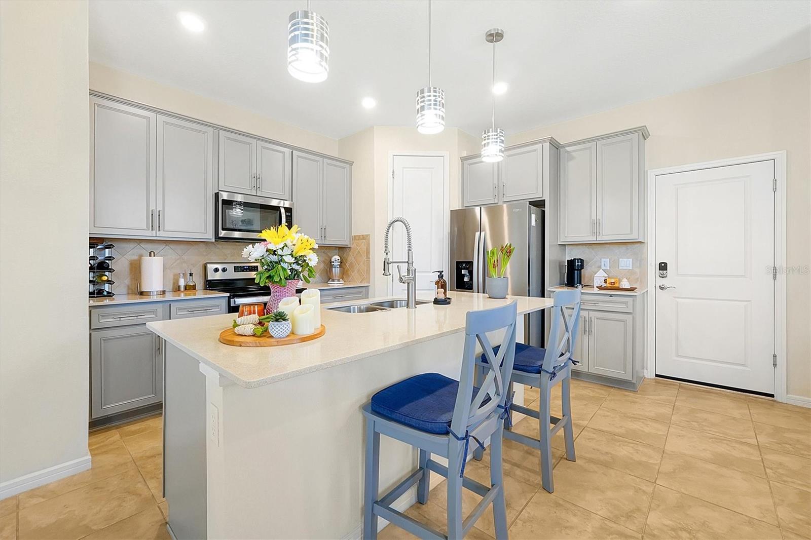 Image 8 of 69 For 14389 Lanikai Beach Drive