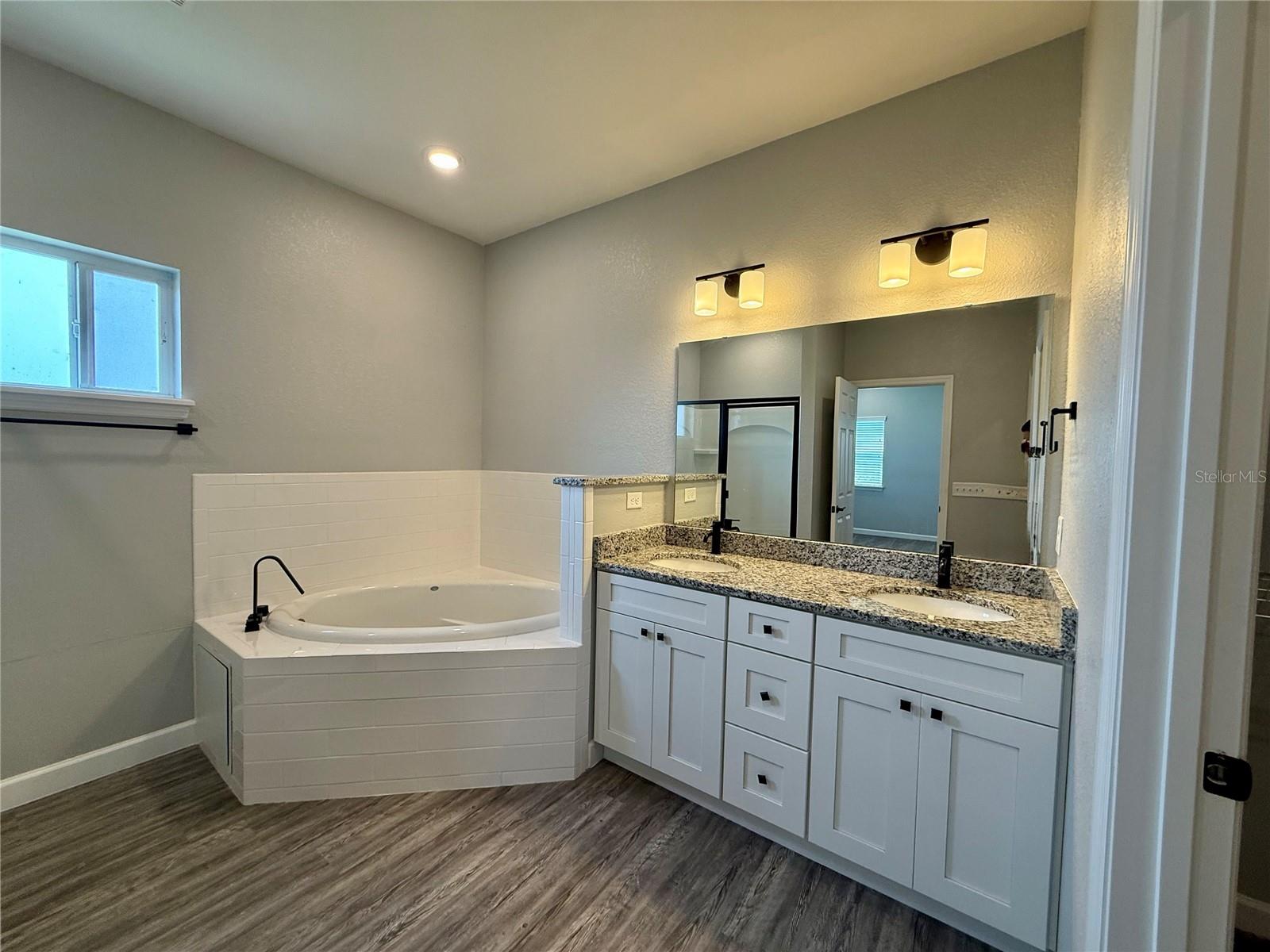 Image 16 of 32 For 2529 Pine Place