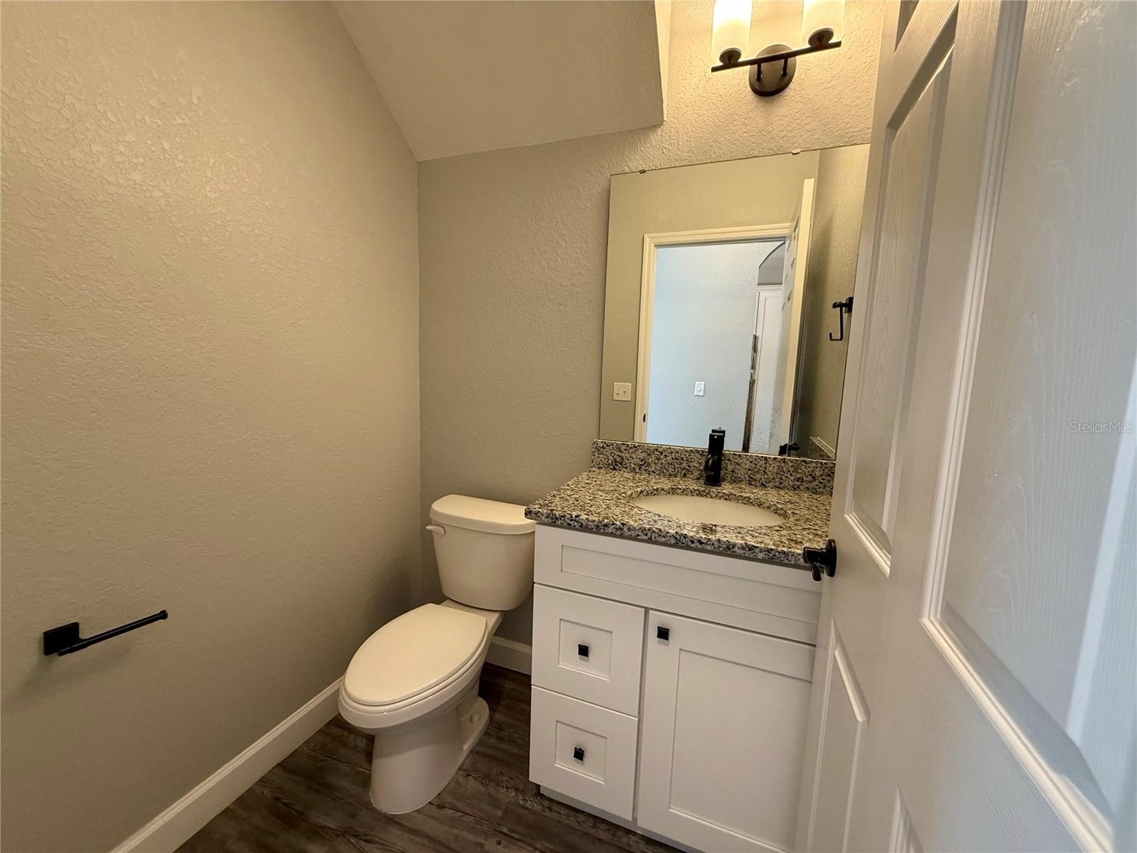 Image 15 of 31 For 2628 Tanoak Terrace