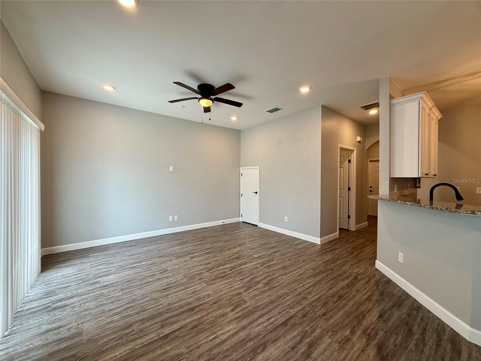 Image 3 of 31 For 2628 Tanoak Terrace