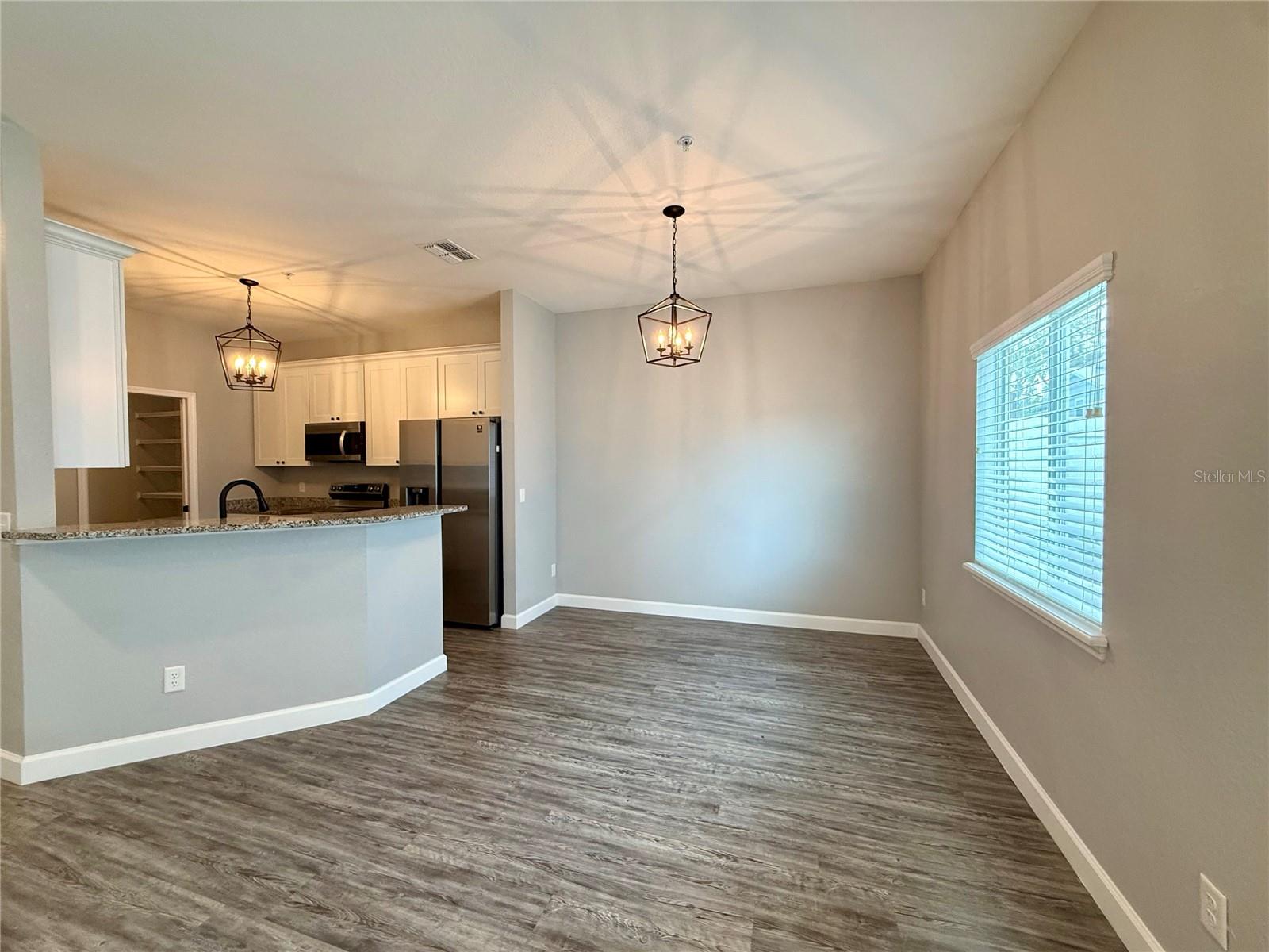 Image 5 of 31 For 2613 Tanoak Terrace