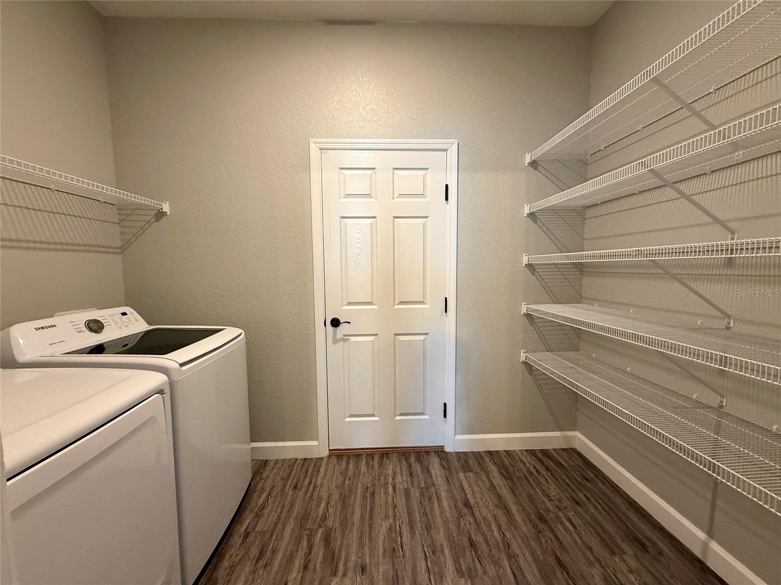 Image 17 of 31 For 2504 Pine Place