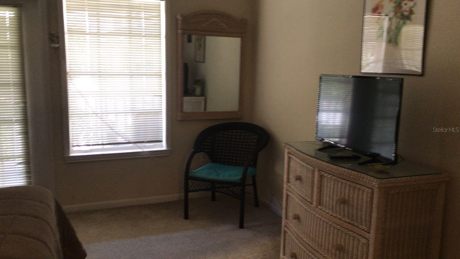 Image 8 of 13 For 571 Water Street 571