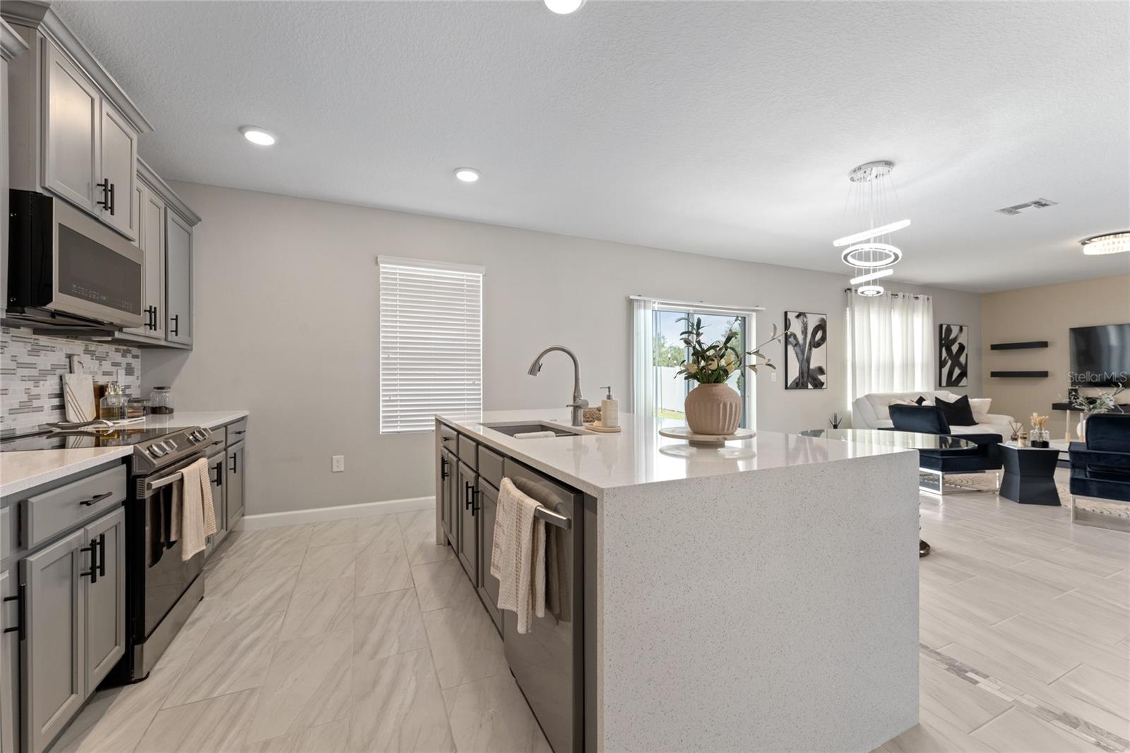 Image 7 of 27 For 3053 Royal Tern Drive