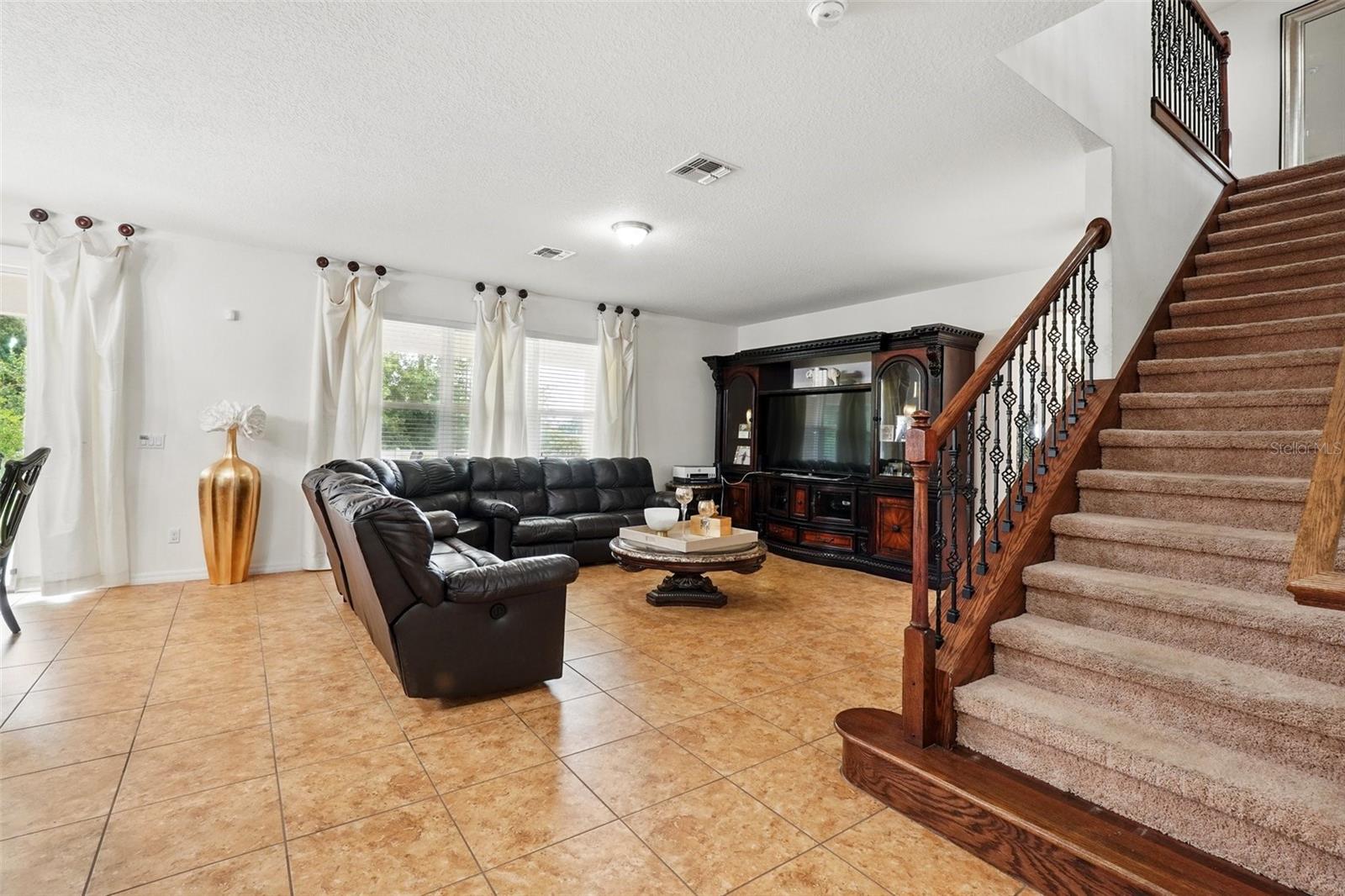 Image 10 of 56 For 3899 Mount Vernon Way