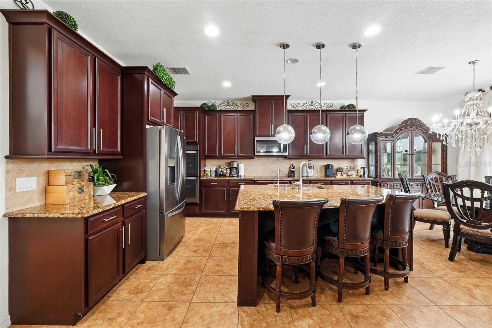 Image 18 of 56 For 3899 Mount Vernon Way