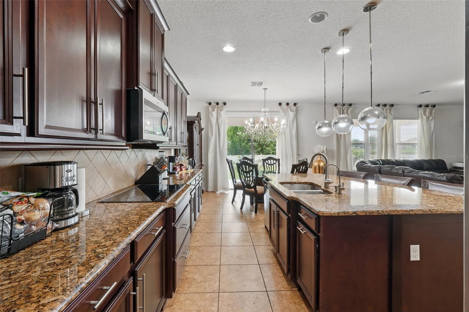 Image 20 of 56 For 3899 Mount Vernon Way