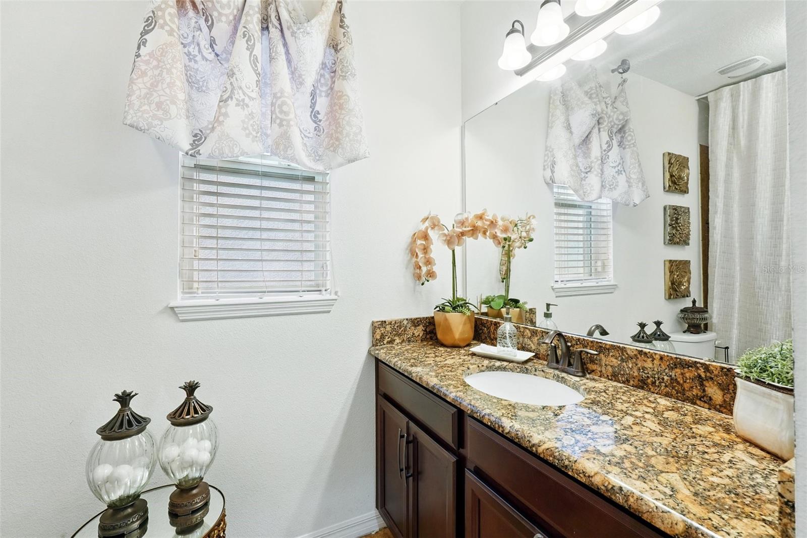 Image 32 of 56 For 3899 Mount Vernon Way