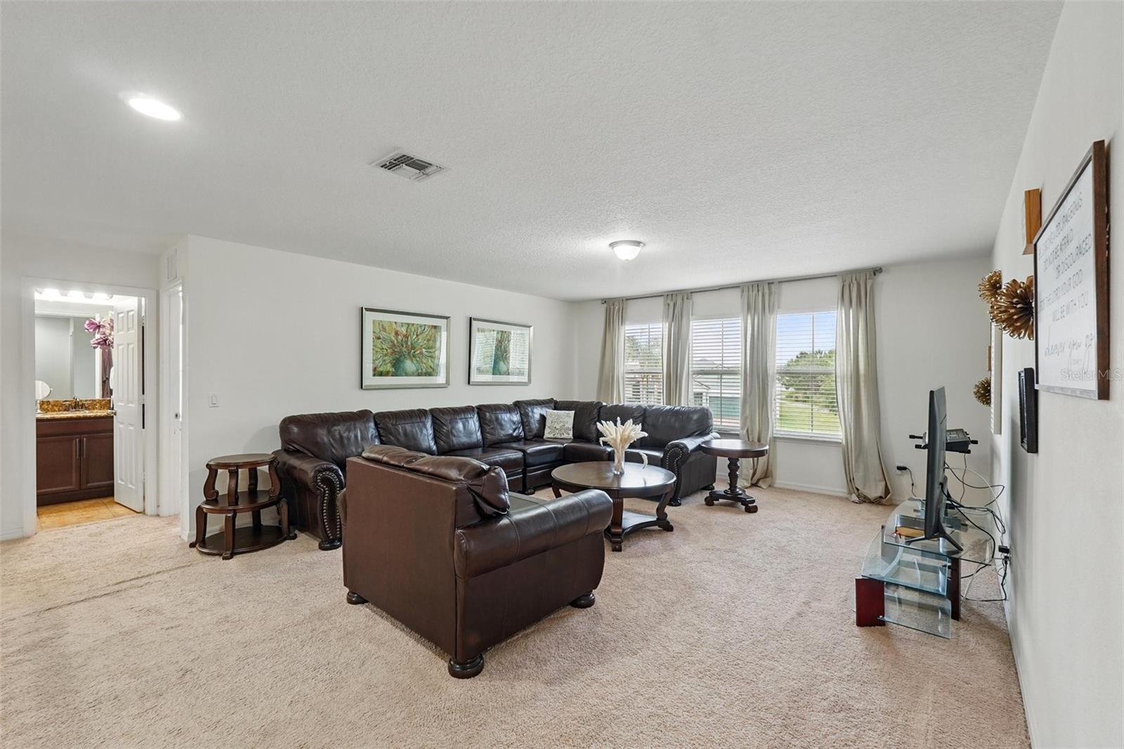 Image 35 of 56 For 3899 Mount Vernon Way