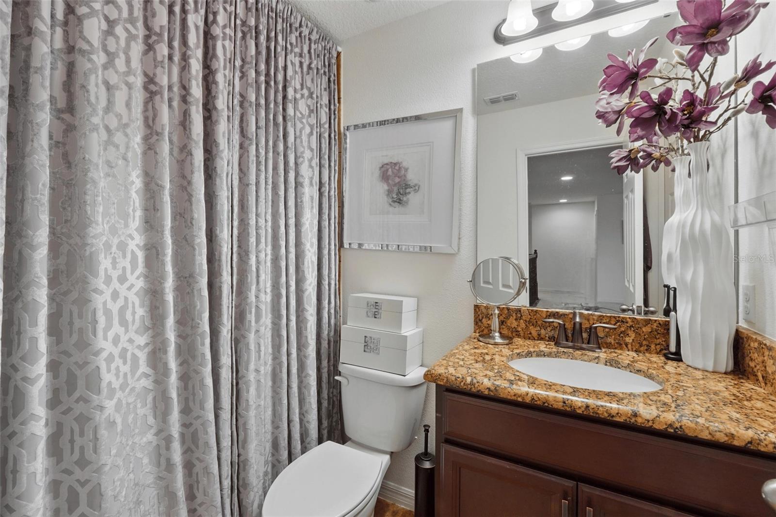 Image 39 of 56 For 3899 Mount Vernon Way