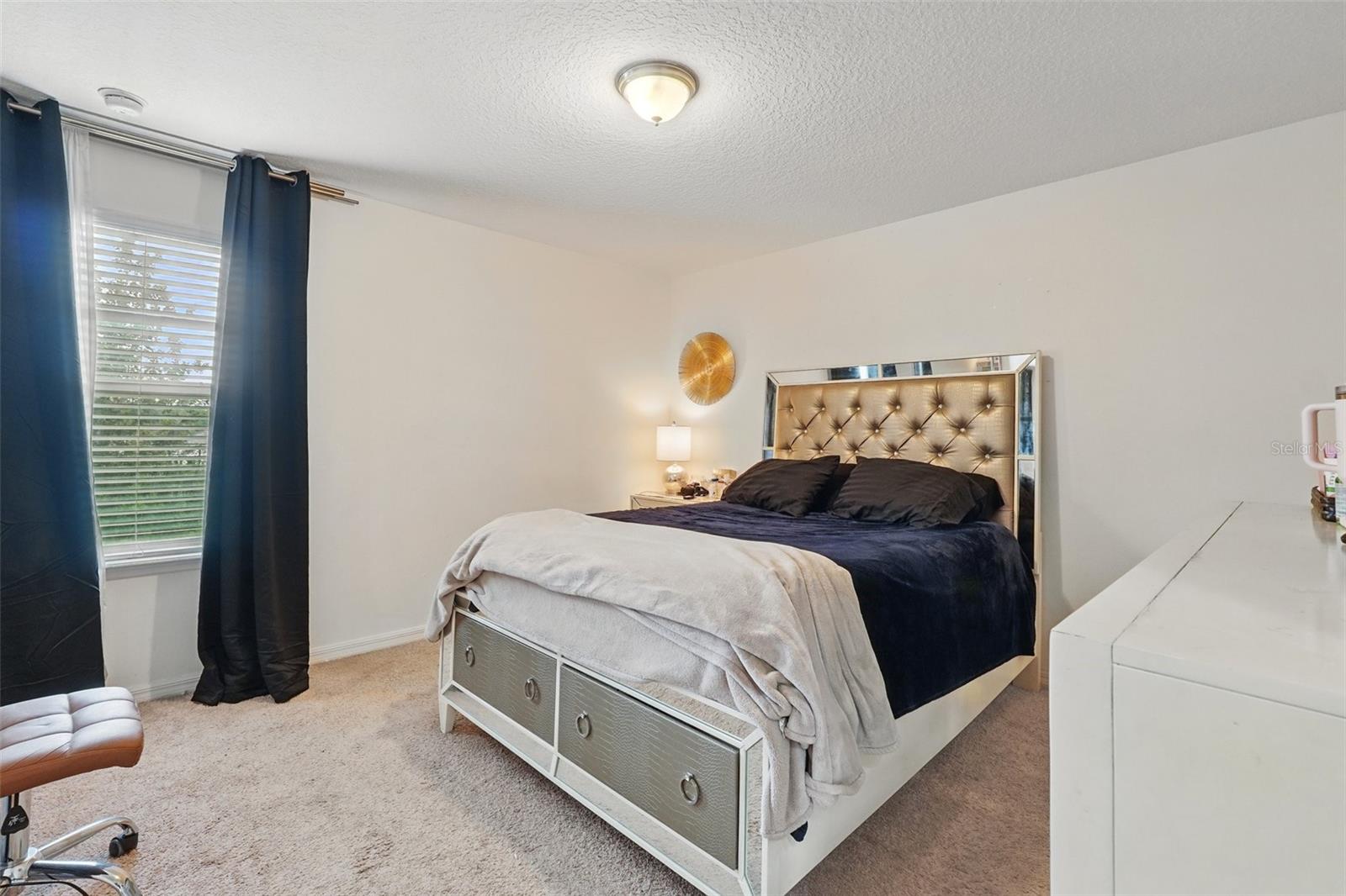 Image 40 of 56 For 3899 Mount Vernon Way