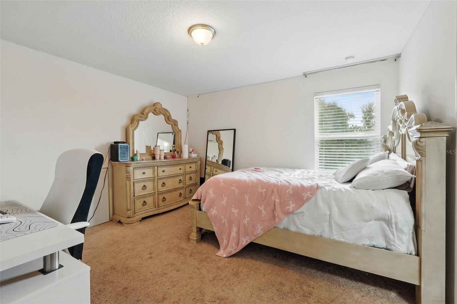 Image 43 of 56 For 3899 Mount Vernon Way