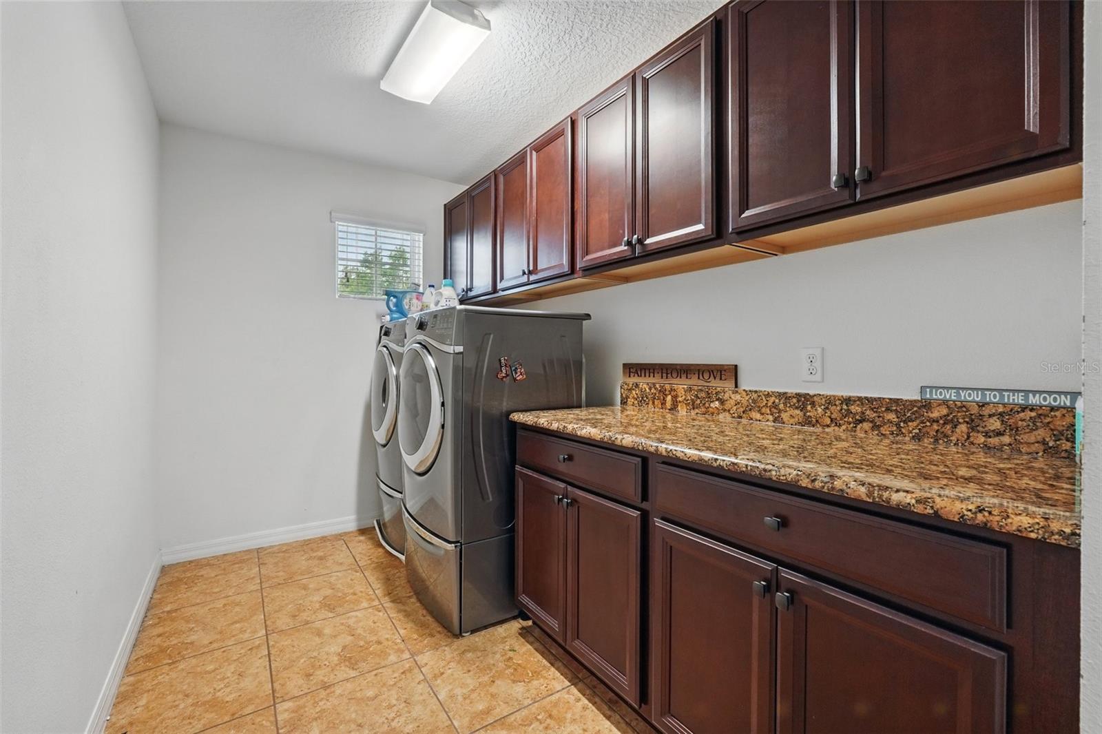 Image 44 of 56 For 3899 Mount Vernon Way
