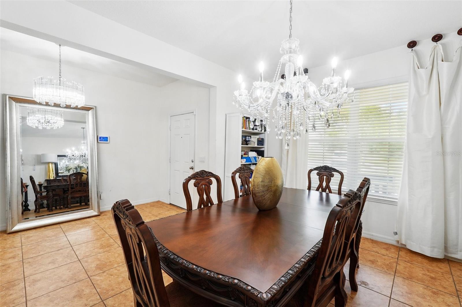 Image 9 of 56 For 3899 Mount Vernon Way