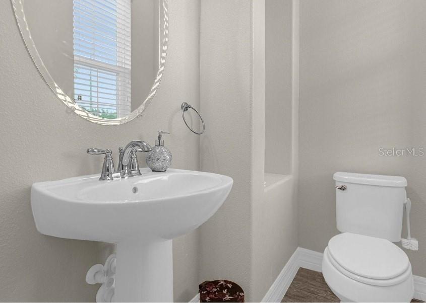 Image 21 of 25 For 2621 Amati Drive