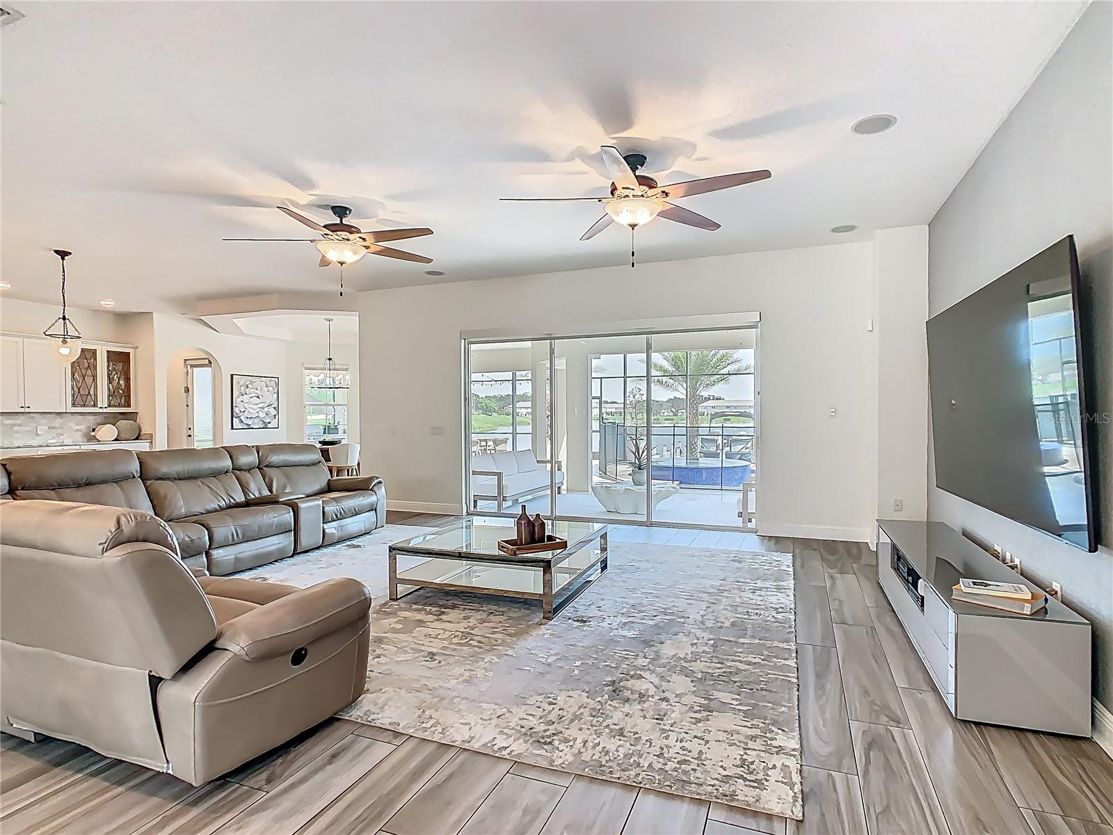 Image 18 of 59 For 1211 Terralago Way