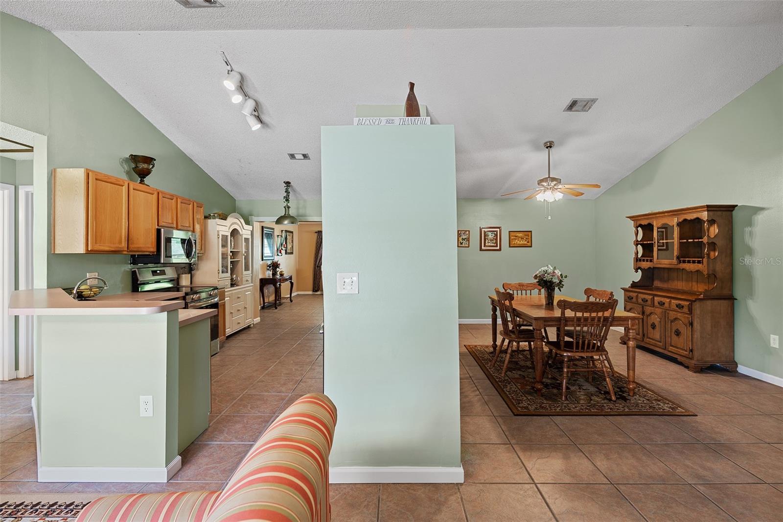 Image 10 of 65 For 621 Rebecca Drive