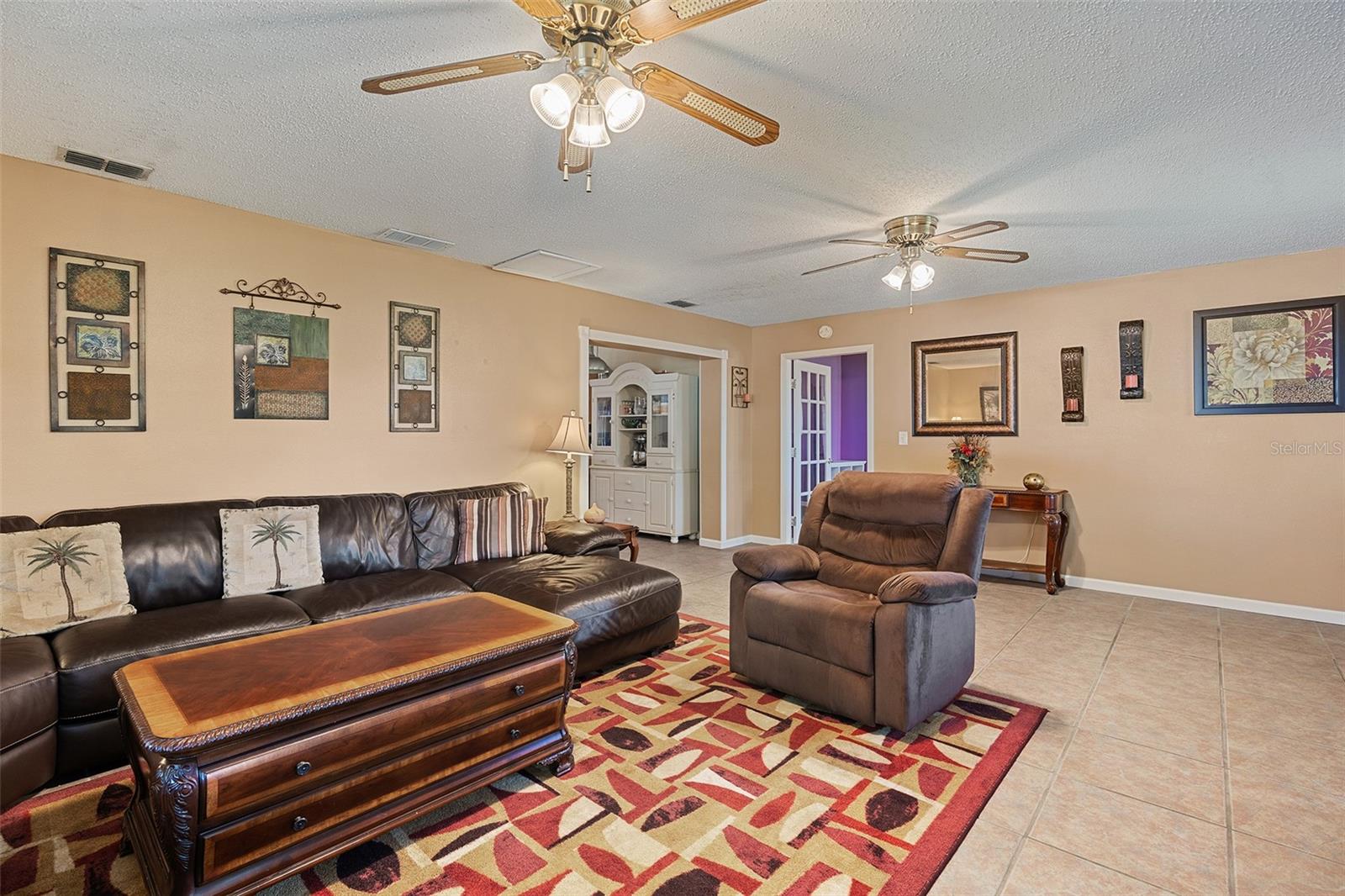 Image 22 of 65 For 621 Rebecca Drive