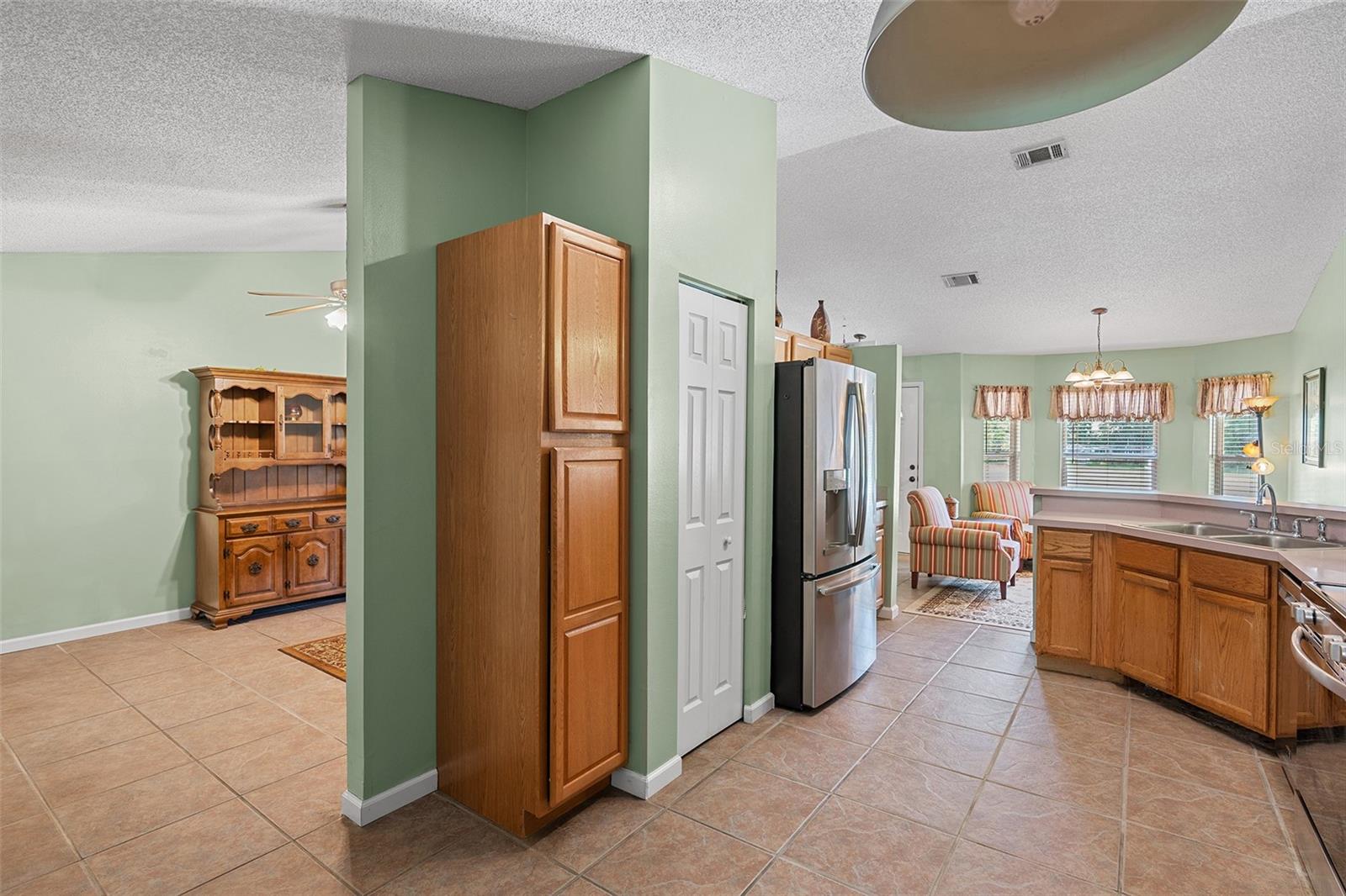 Image 8 of 65 For 621 Rebecca Drive