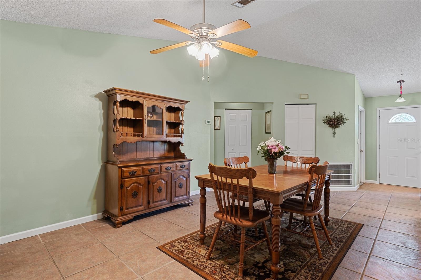 Image 9 of 65 For 621 Rebecca Drive