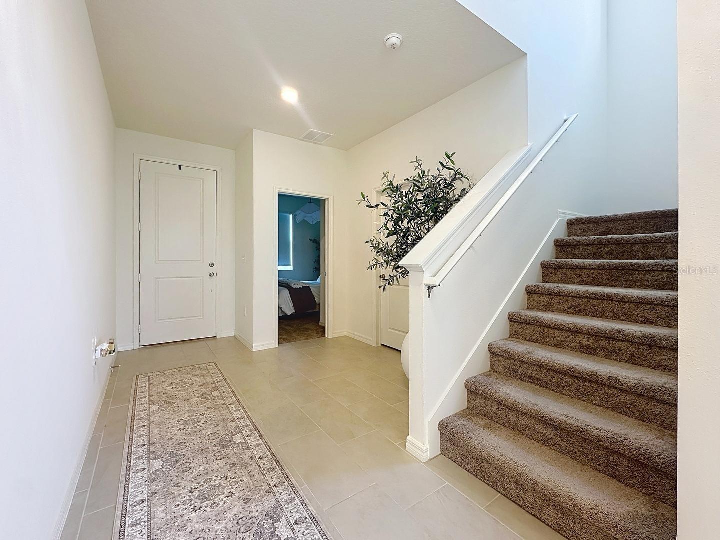 Image 4 of 46 For 895 Overpool Avenue