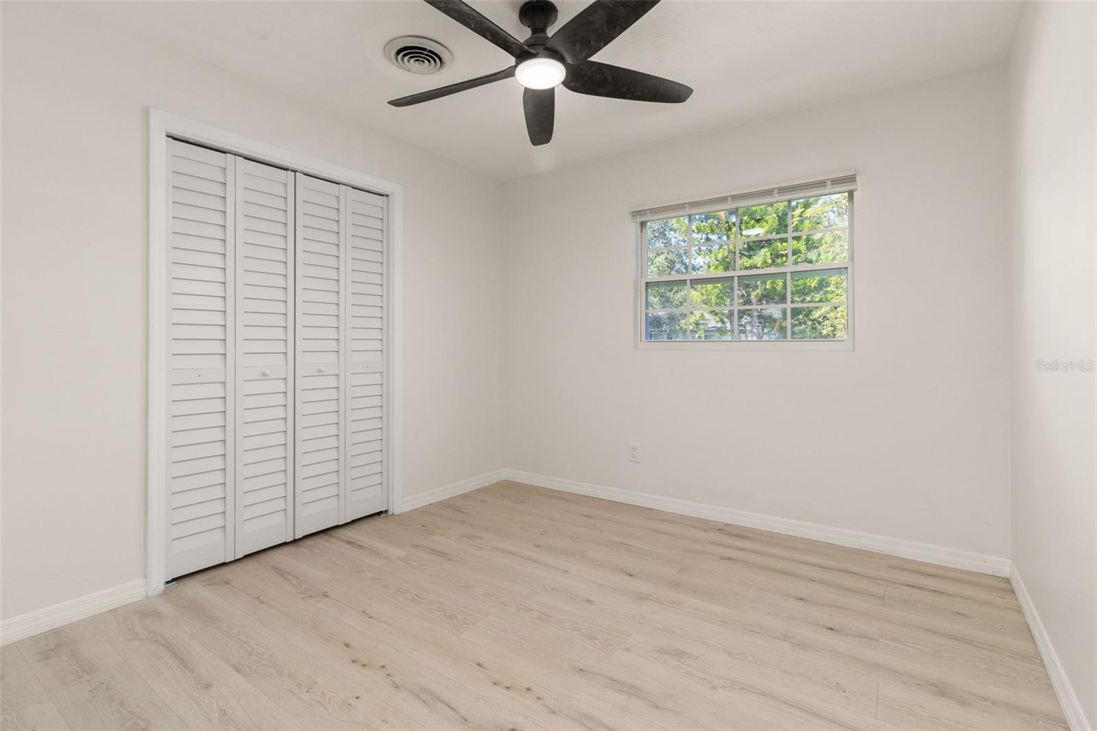Image 17 of 24 For 1842 Puritan Avenue