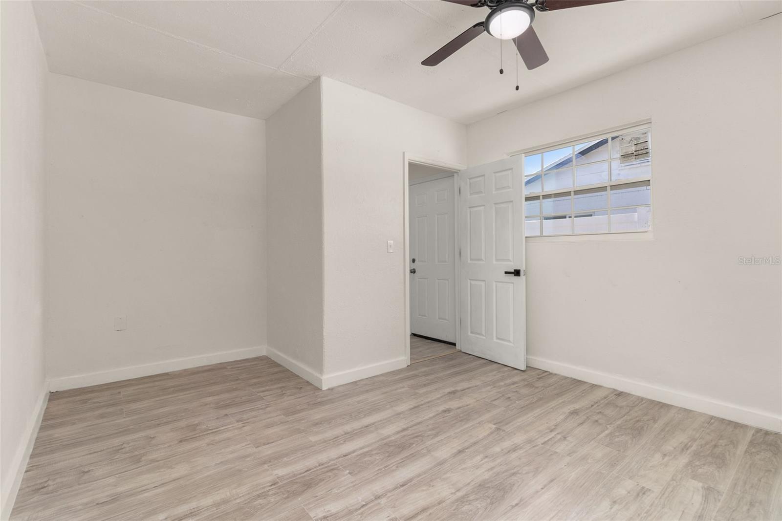Image 23 of 24 For 1842 Puritan Avenue