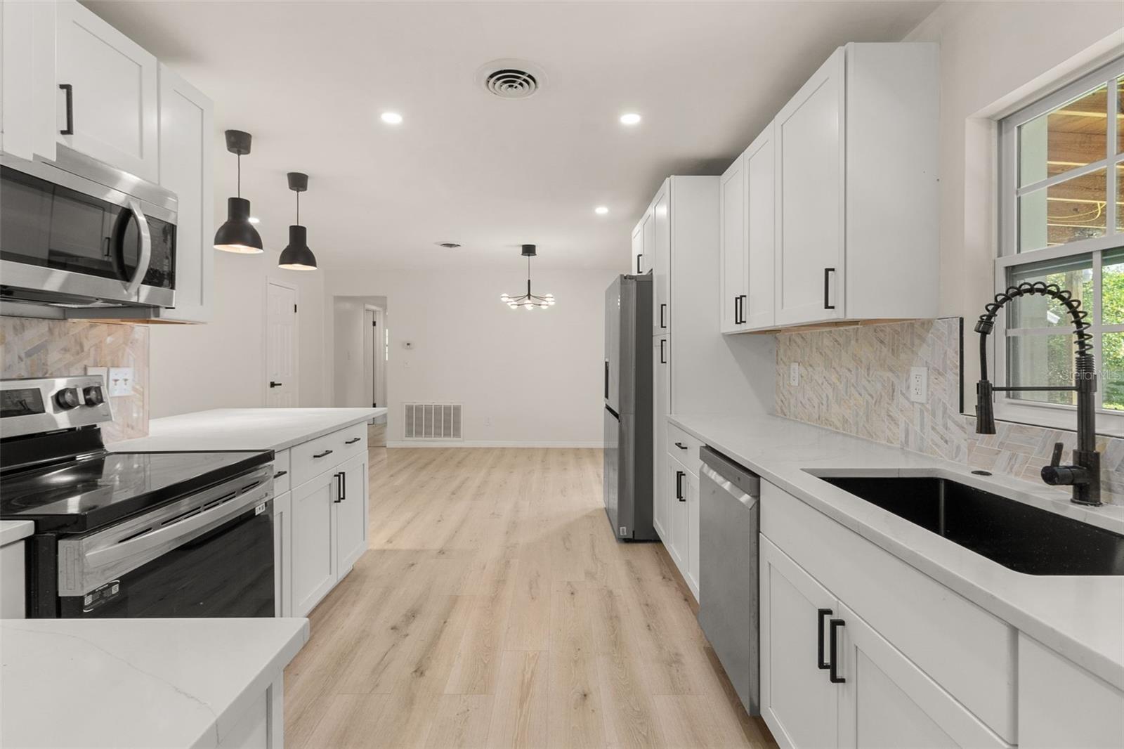 Image 6 of 24 For 1842 Puritan Avenue