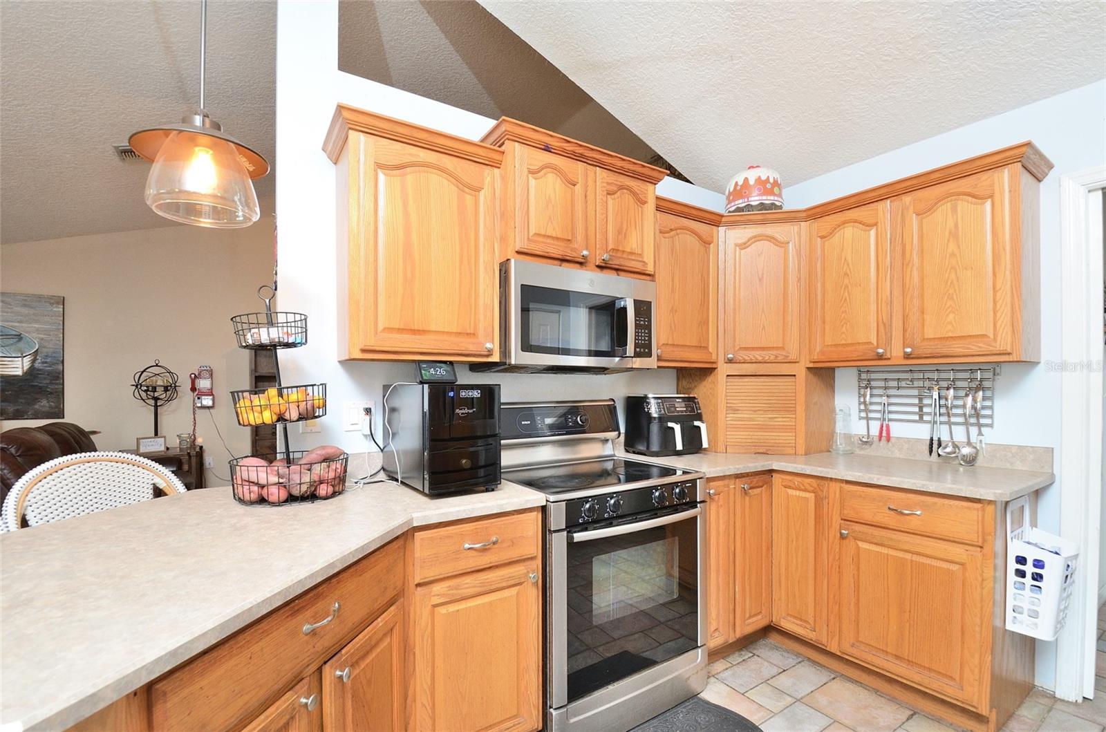 Image 21 of 50 For 822 Breen Road