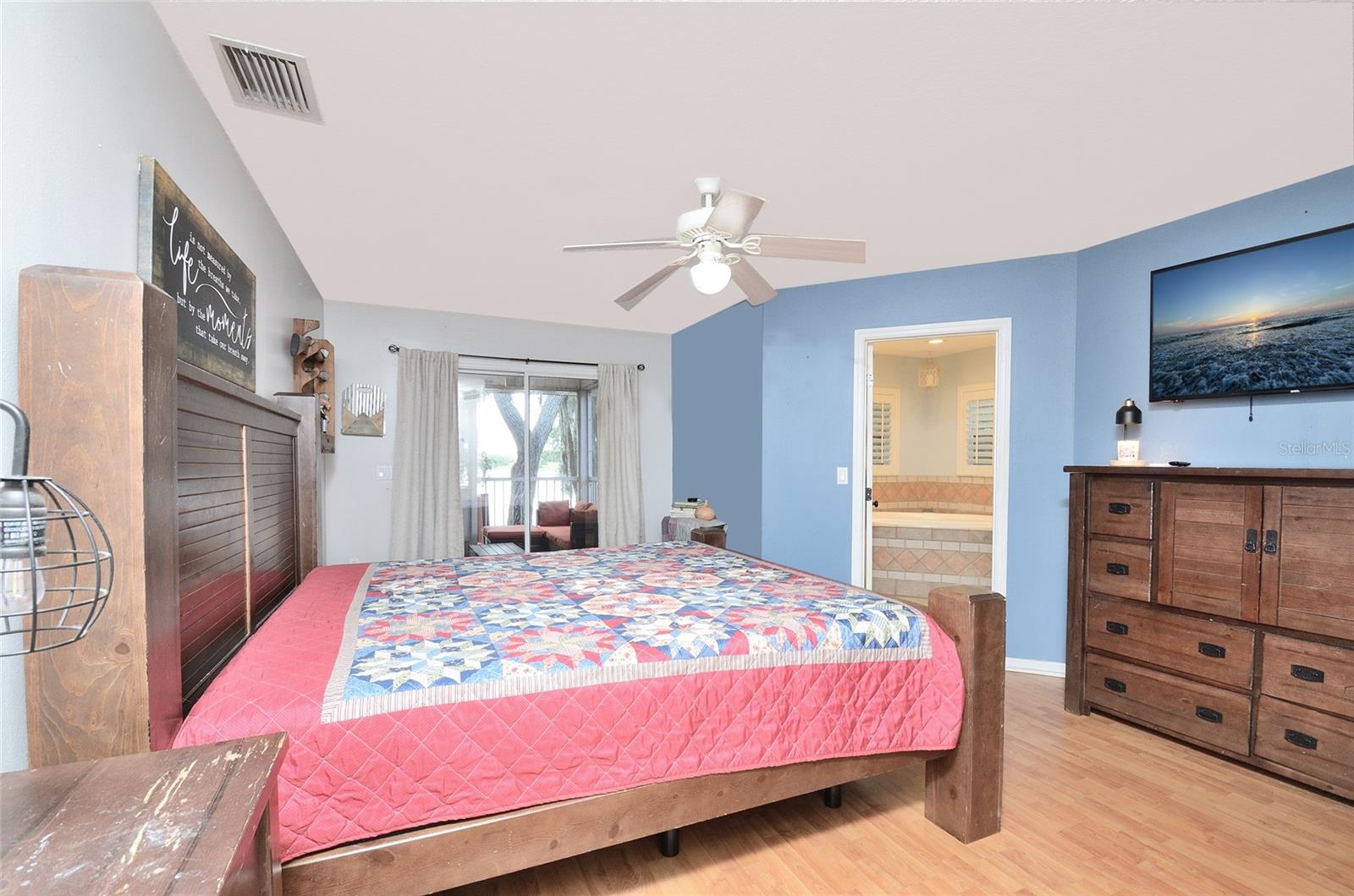 Image 30 of 50 For 822 Breen Road