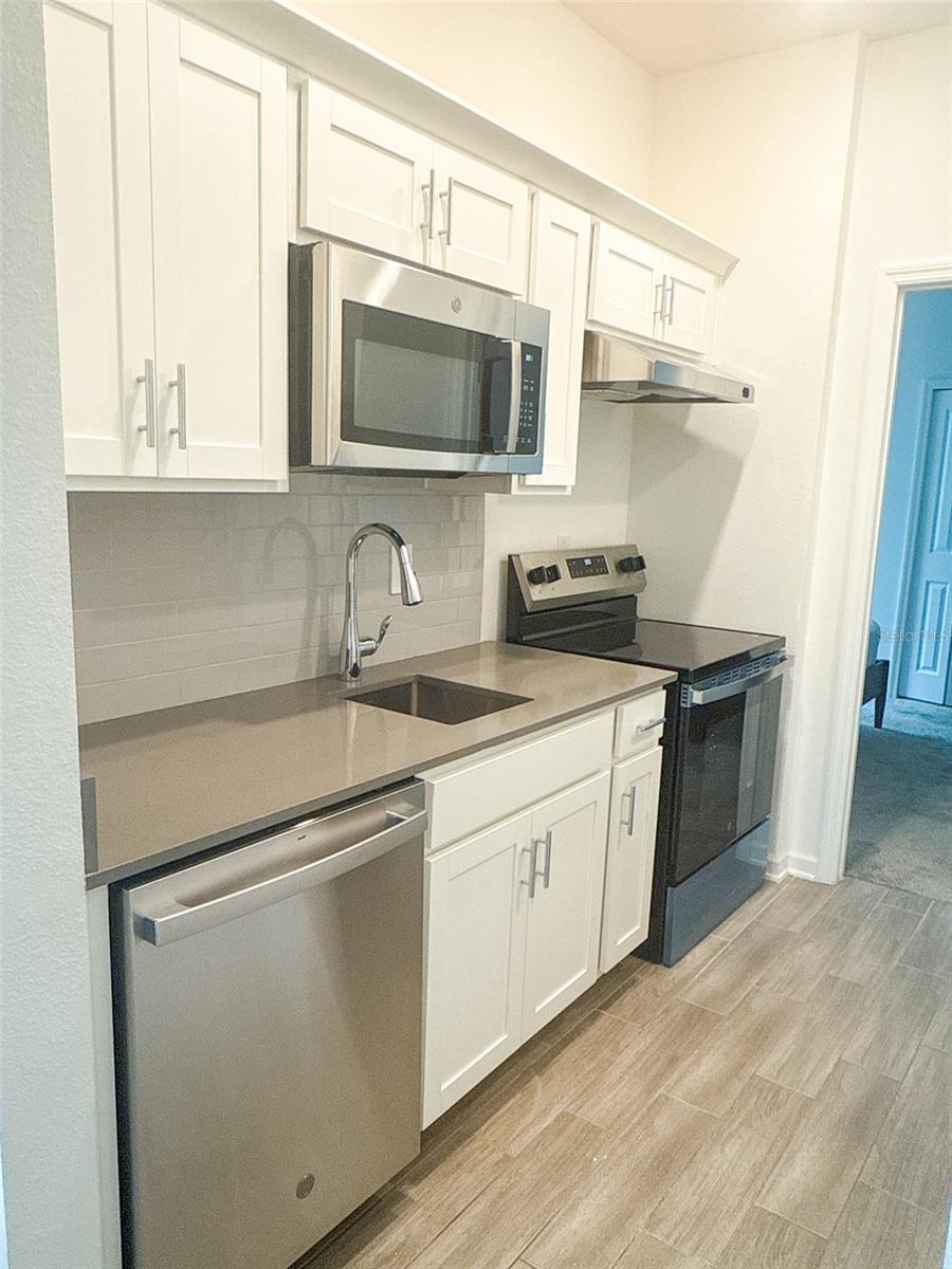 Image 9 of 16 For 6488 Needle Way