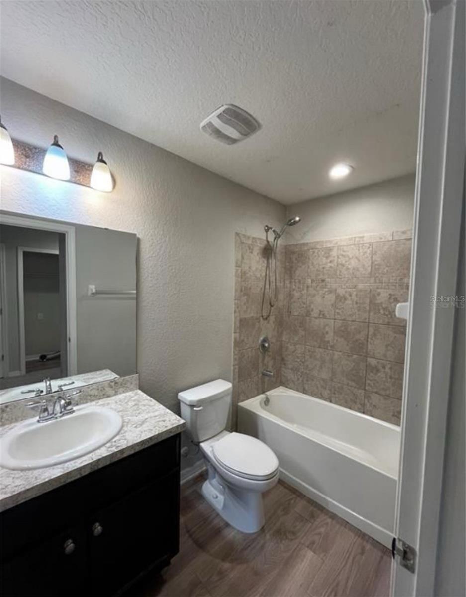 Image 14 of 15 For 4571 Calumet Drive