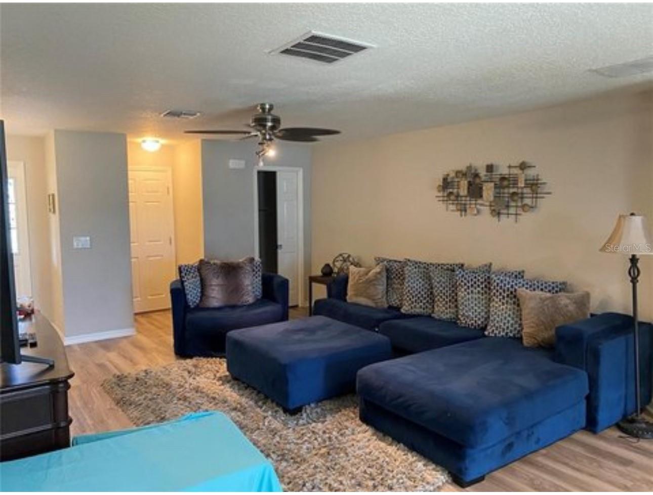 Image 3 of 15 For 4571 Calumet Drive