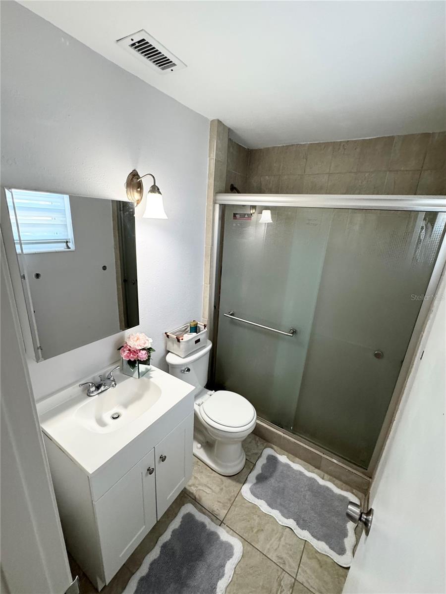 Image 22 of 25 For 1126 Orwell Avenue