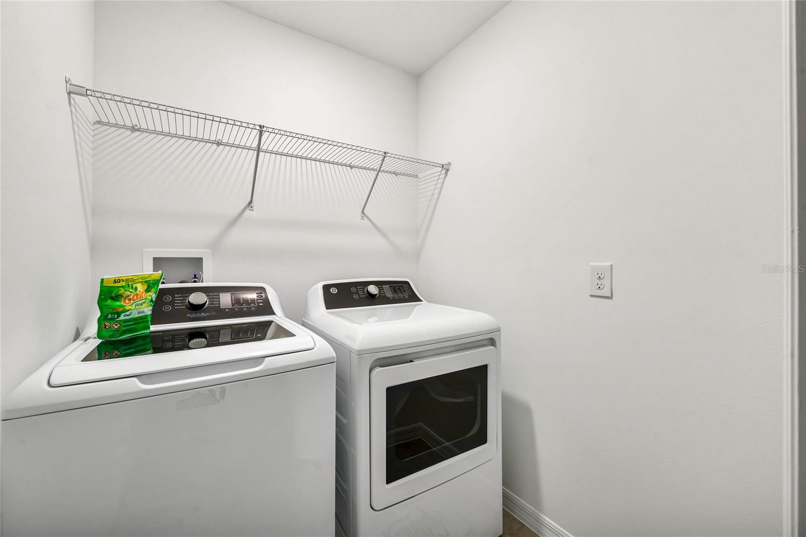 Image 17 of 21 For 641 Longboat Drive