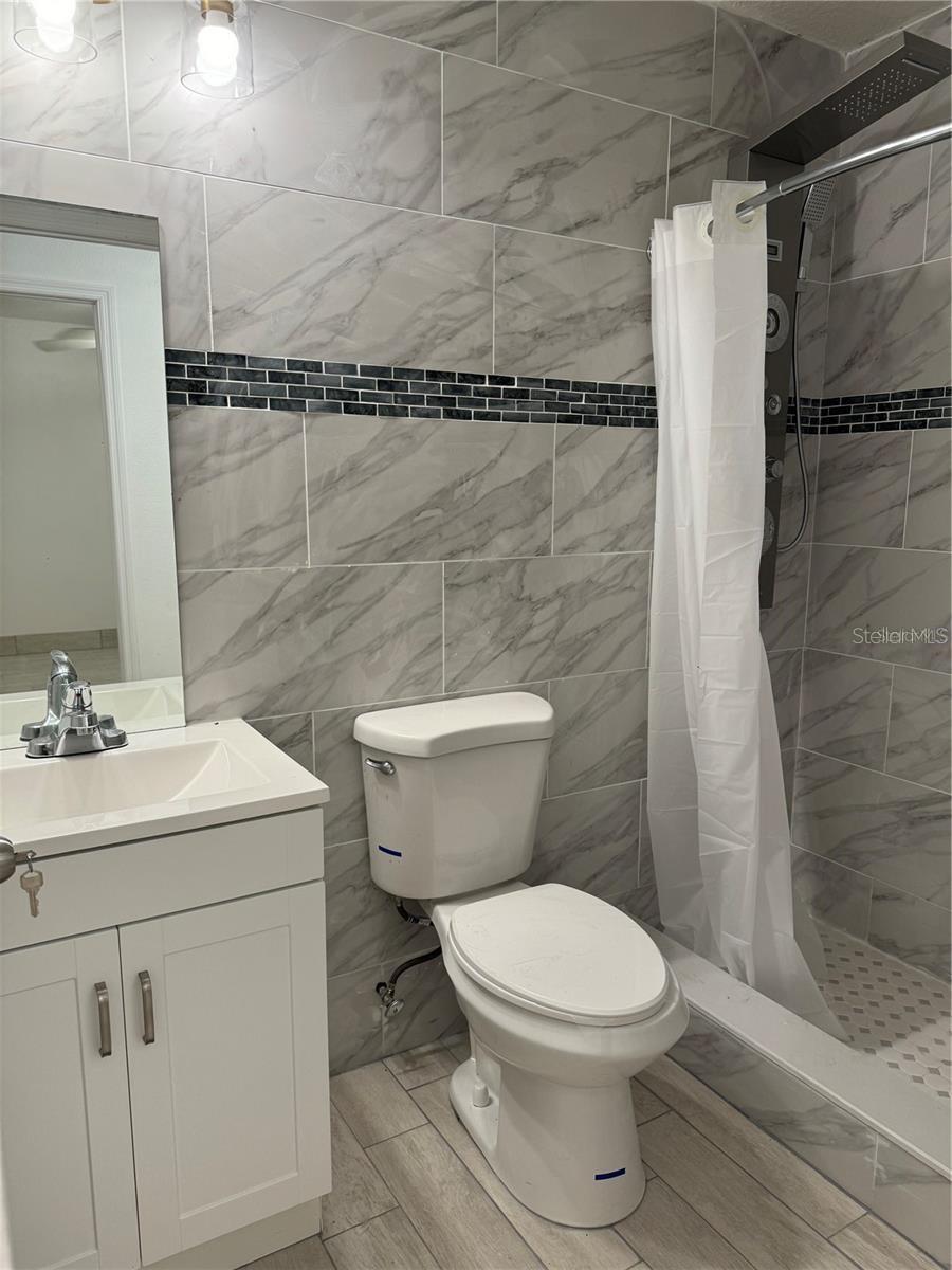 Image 11 of 15 For 454 Cardinal Court