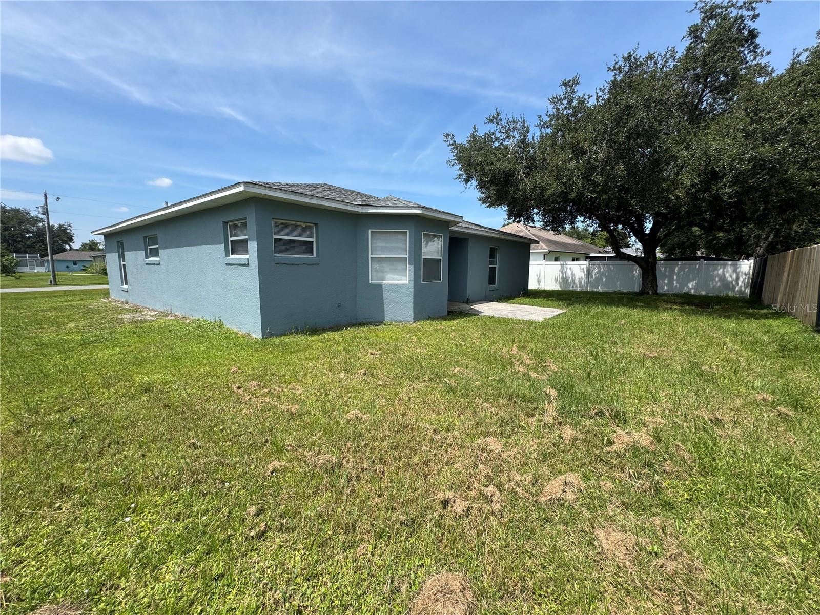 Image 12 of 15 For 454 Cardinal Court