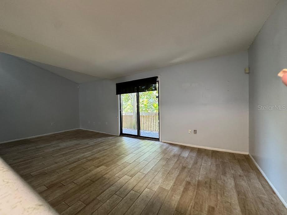 Image 10 of 11 For 300 Scottsdale Square 300
