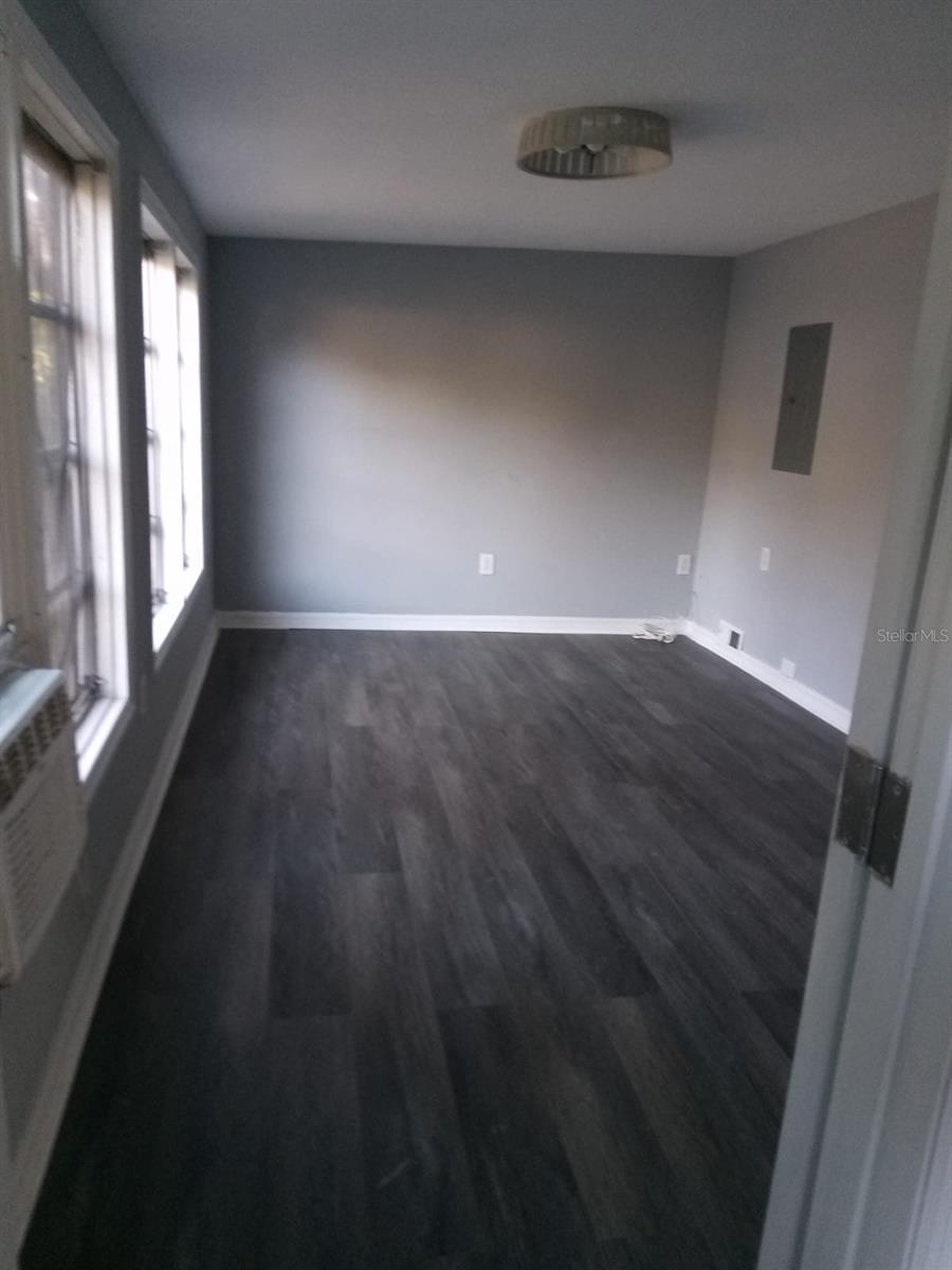 Image 5 of 5 For 11772 99th Terrace