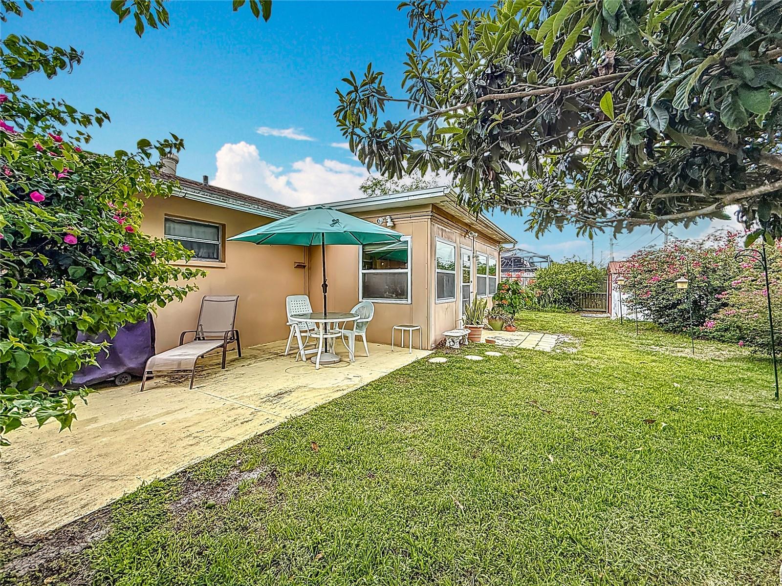 Image 36 of 44 For 1978 Radcliffe Drive N
